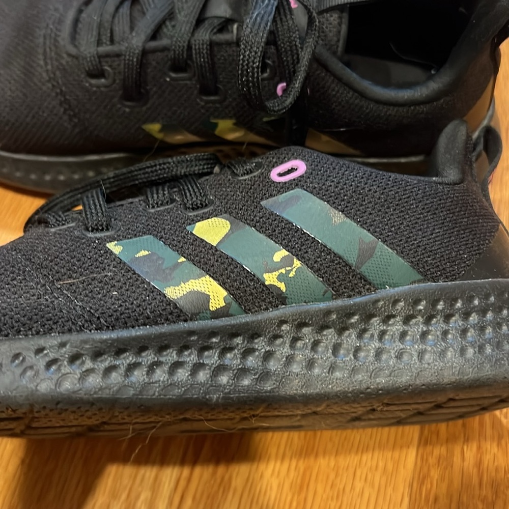 EUC Women’s Adidas Cloudfoam Sneakers - Picture 8 of 13